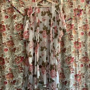 Beautiful Band Of Gypsies Floral Kimono Size L